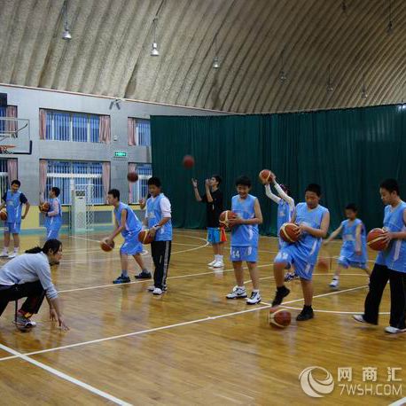 武汉寒假篮球训练，随到随学，不受限制