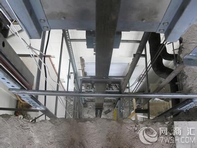 专业人员上门服务，济南回收各种废旧电梯