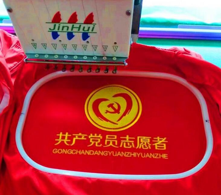 厂家直销企业年会礼品围巾，中国红纯色围巾，商会聚会礼品围巾
