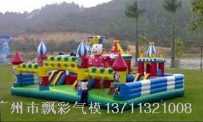广州充气城堡出租充气大型蹦蹦床租赁圣诞节大型攀岩器材租赁