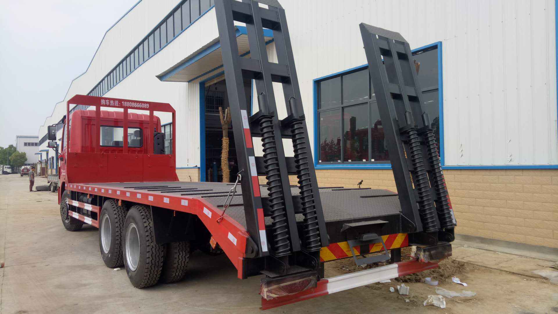 柳州市挖机平板拖车总厂直销东风柳汽乘龙挖掘机平板车