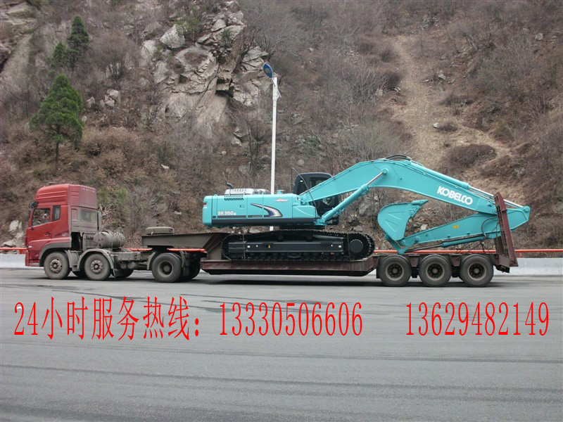 重庆黔江到武汉挖机运输公司，重庆秀山到长沙挖机运输公司