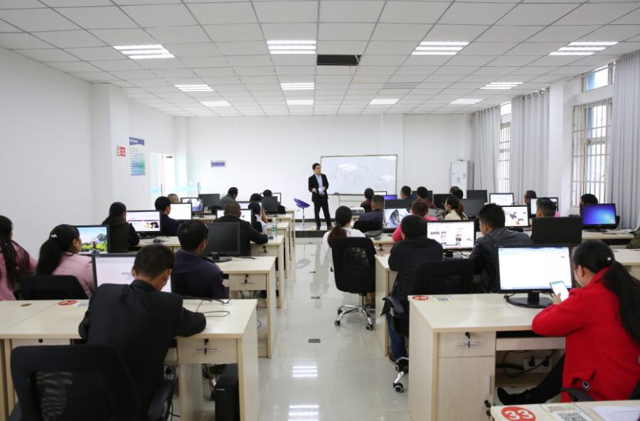 屏山县学习电脑、计算机培训多少钱？