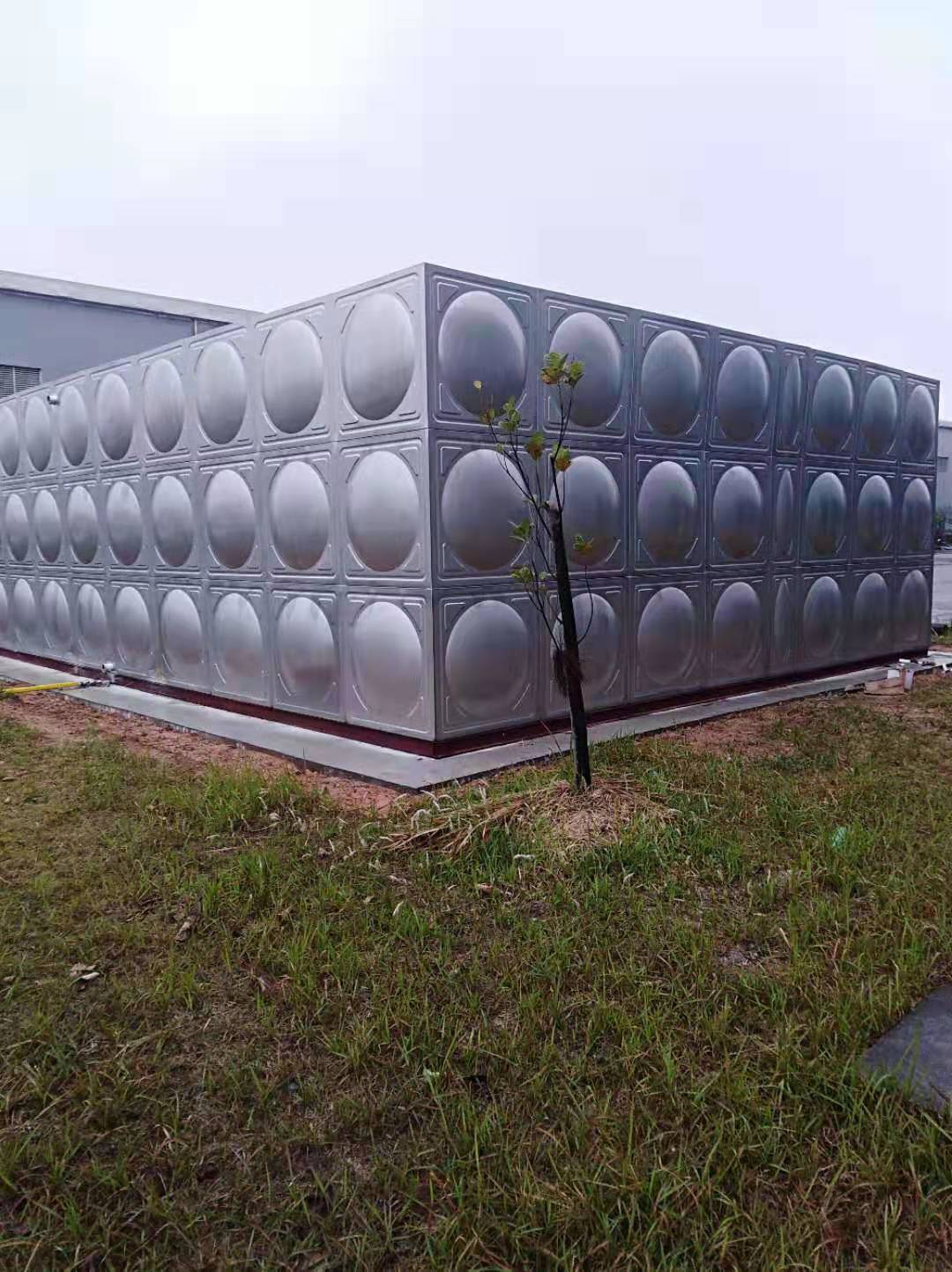 云浮不锈钢水箱厂家 焊接式水箱批发 组合式方形水箱报价