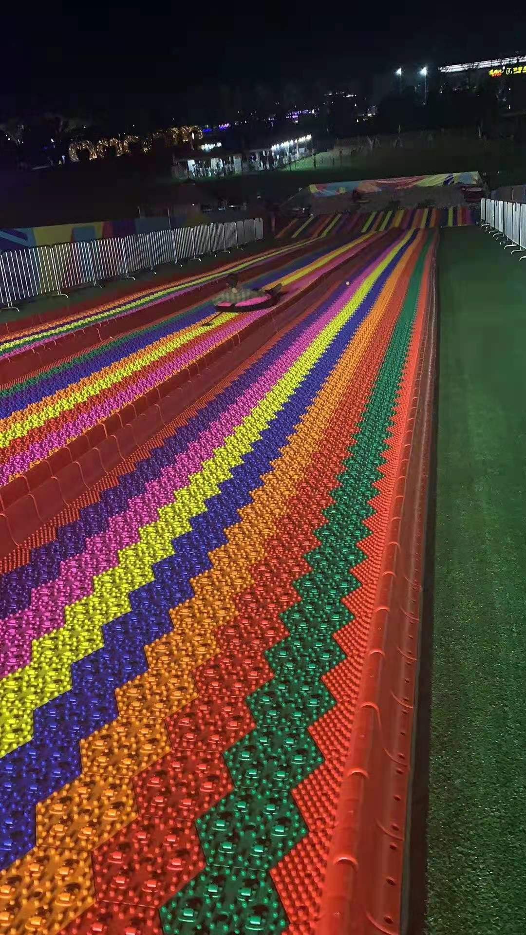 安微体验动感刺激的彩虹滑道搭建出租出售厂家