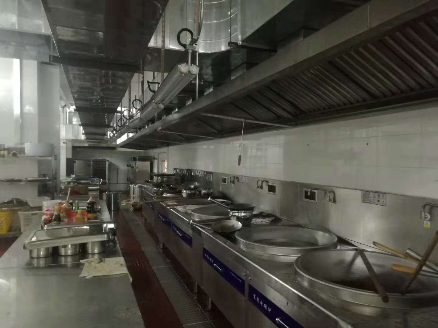 三亚市金艺酒店大型商用厨房设备公司设计安装整体厨房工程